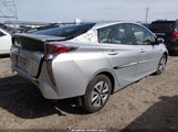 Toyota Prius Three JTDKARFU1G3018570 снимка