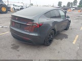 Tesla Model Y Performance Dual Motor All-Wheel Drive 7SAYGDEF1NF381341 fotografie