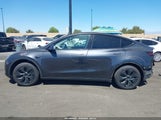 Tesla Model Y Long Range Dual Motor Rear-Wheel Drive 7SAYGDED7SF242261 fotografie