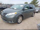Toyota Sienna Limited V6 7 Passenger/Xle V6 7 Passenger Auto Access Seat/Xle V6 8 Passenger 5TDYK3DC5ES484741 fotografie