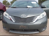 Toyota Sienna Limited V6 7 Passenger/Xle V6 7 Passenger Auto Access Seat/Xle V6 8 Passenger 5TDYK3DC5ES484741 fotografie