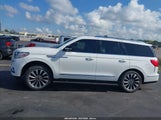 Lincoln Navigator Reserve 5LMJJ2LT4MEL20880 снимка