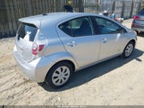 Toyota Prius C Three JTDKDTB39C1501635 снимка