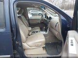 Nissan Pathfinder Silver 5N1AR1NB1BC603515 снимка