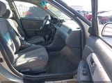 Toyota Camry Le V6 4T1BF22K3YU102636 снимка