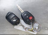 Toyota Rav4 Xle JTMRFREV9GJ102951 снимка