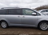 Toyota Sienna Xle V6 8 Passenger 5TDYK3DC3DS365889 fotografie