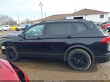 Volkswagen Tiguan 2.0T Se R-Line Black 3VV8B7AX1NM091321 снимка