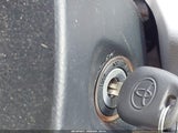 Toyota Rav4 Limited JTMBD31V275079743 снимка