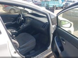 Toyota Prius Two JTDKN3DU0F0460728 снимка