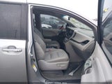 Toyota Sienna Xle Premium 8 Passenger 5TDYK3DCXFS631363 fotografie