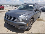 Volkswagen Tiguan 2.0T Se/2.0T Sel/2.0T Sel R-Line/2.0T Sel R-Line Black 3VV3B7AX6KM090199 fotografie