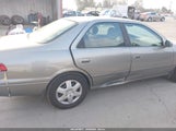 Toyota Camry Le JT2BG22K7Y0484266 снимка