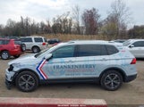 Volkswagen Tiguan 2.0T Se/2.0T Sel 3VV2B7AX9JM036616 снимка