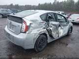 Toyota Prius Three JTDKN3DU2F0438441 fotografie