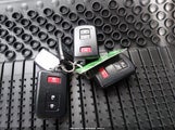Toyota Rav4 Hybrid Xle JTMRJREV4JD202461 снимка