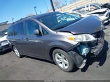 Toyota Sienna Le V6 5TDKK3DC6BS053875 снимка