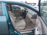 Toyota Corolla Le 2T1BU4EE1AC270130 снимка
