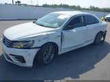 Volkswagen Passat 1.8T R-Line 1VWDT7A36HC040214 photo