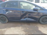 Toyota Prius Two JTDKN3DU1F1864440 снимка