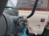 Chevrolet P30 1GBKP37NXS3314901 снимка