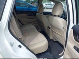 Nissan Rogue Sv 5N1AT2MV0JC836349 photo
