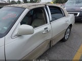 Lincoln Town Car Ultimate 1LNHM83WX4Y680112 снимка