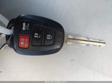 Toyota Corolla Le 5YFBURHEXJP832728 снимка