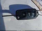 Volkswagen Passat 1.8T S 1VWAT7A32GC023637 снимка