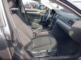 Volkswagen Passat 1.8T S 1VWAT7A32GC023637 снимка