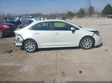 Toyota Corolla Le JTDEPRAE2LJ075328 снимка