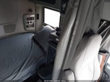 International Lt 3HSDZAPR4KN208742 снимка