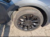 Tesla Model Y Long Range Dual Motor All-Wheel Drive 7SAYGAEE1NF432746 photo