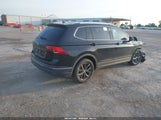Volkswagen Tiguan 2.0T Se 3VV3B7AX4PM131954 photo