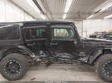 Jeep Wrangler Unlimited Sahara 4X4 1C4BJWEG2HL559784 fotografie