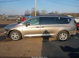 Chrysler Pacifica Touring-L 2C4RC1BG6HR587658 снимка