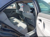 Toyota Camry Le 4T1BF3EK0AU084135 снимка