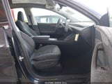 Tesla Model Y 7SAYGDEE0TA411477 fotografie