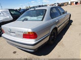 BMW 740Ia WBAGG8347YDN80081 снимка