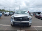 Toyota Tundra Sr5 5.7L V8 5TFEY5F17KX246033 снимка