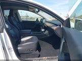Tesla Model Y Long Range Dual Motor All-Wheel Drive 5YJYGDEE6MF125683 fotografie