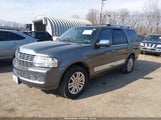Lincoln Townhouse Navigator 5LMJJ2J50EEL05508 photo