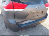 Toyota Sienna Le V6 8 Passenger 5TDKK3DC3CS205368 снимка