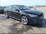 Volkswagen Passat 2.0T R-Line/2.0T S 1VWAA7A3XJC015105 снимка