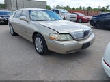 Lincoln Town Car Signature 1LNHM81W85Y617045 photo