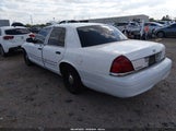 Ford Crown Victoria Standard 2FAFP73VX8X115925 снимка