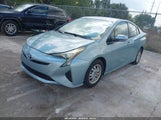 Toyota Prius Two Eco JTDKARFU6G3018614 снимка