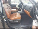 Toyota Tundra Limited 5.7L V8 5TBBV58157S477009 fotografie