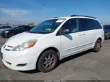 Toyota Sienna Le 5TDKK4CC8AS323694 снимка