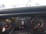 Jeep Wrangler 4-Door Sport 4X4 1C4PJXDG0SW504219 fotografie
